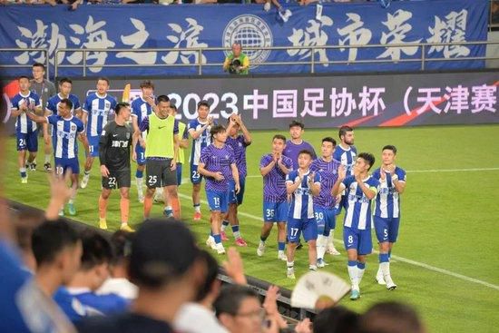 小樱玉足榨精footjob