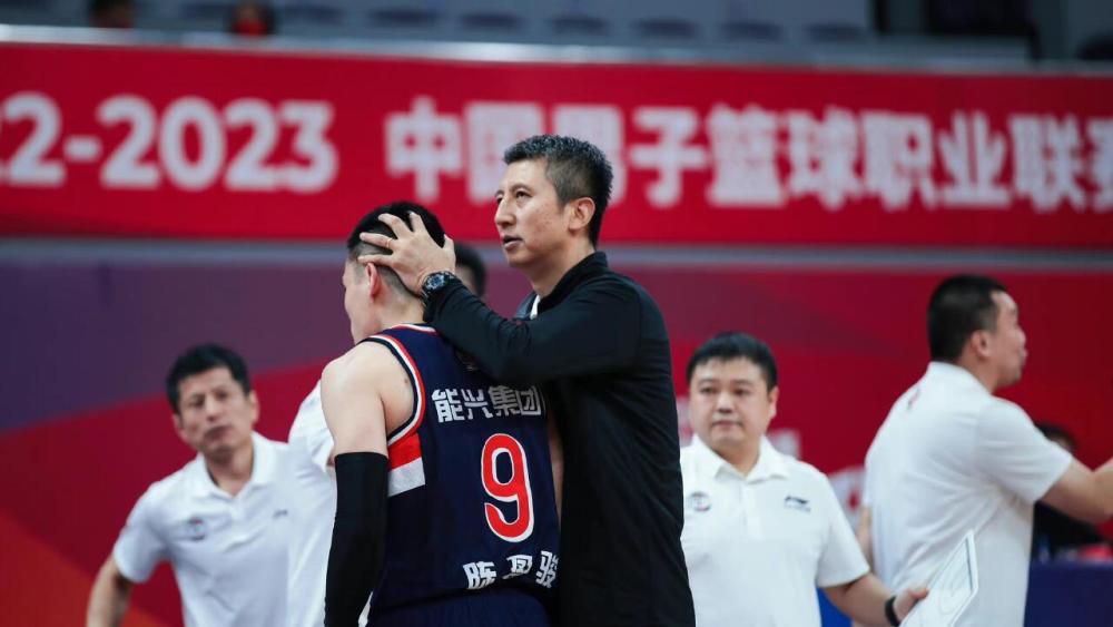 日本护士无遮羞打屁股调教网站